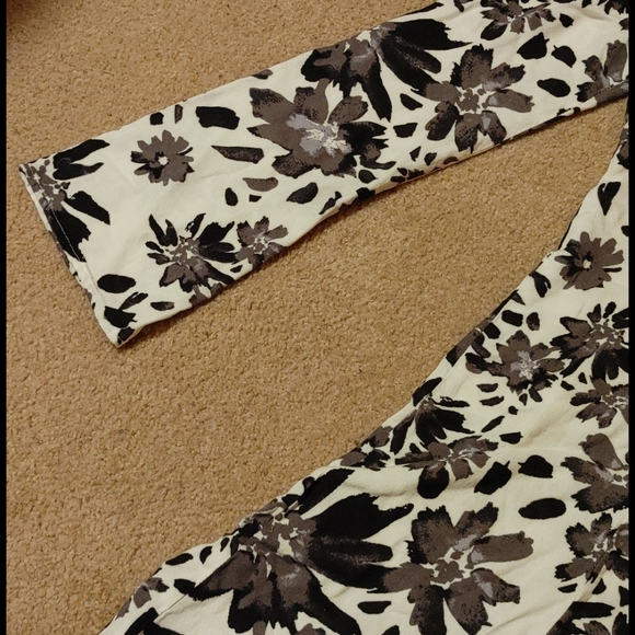 Floral boho long sleeve mini dress - Picture 2 of 4